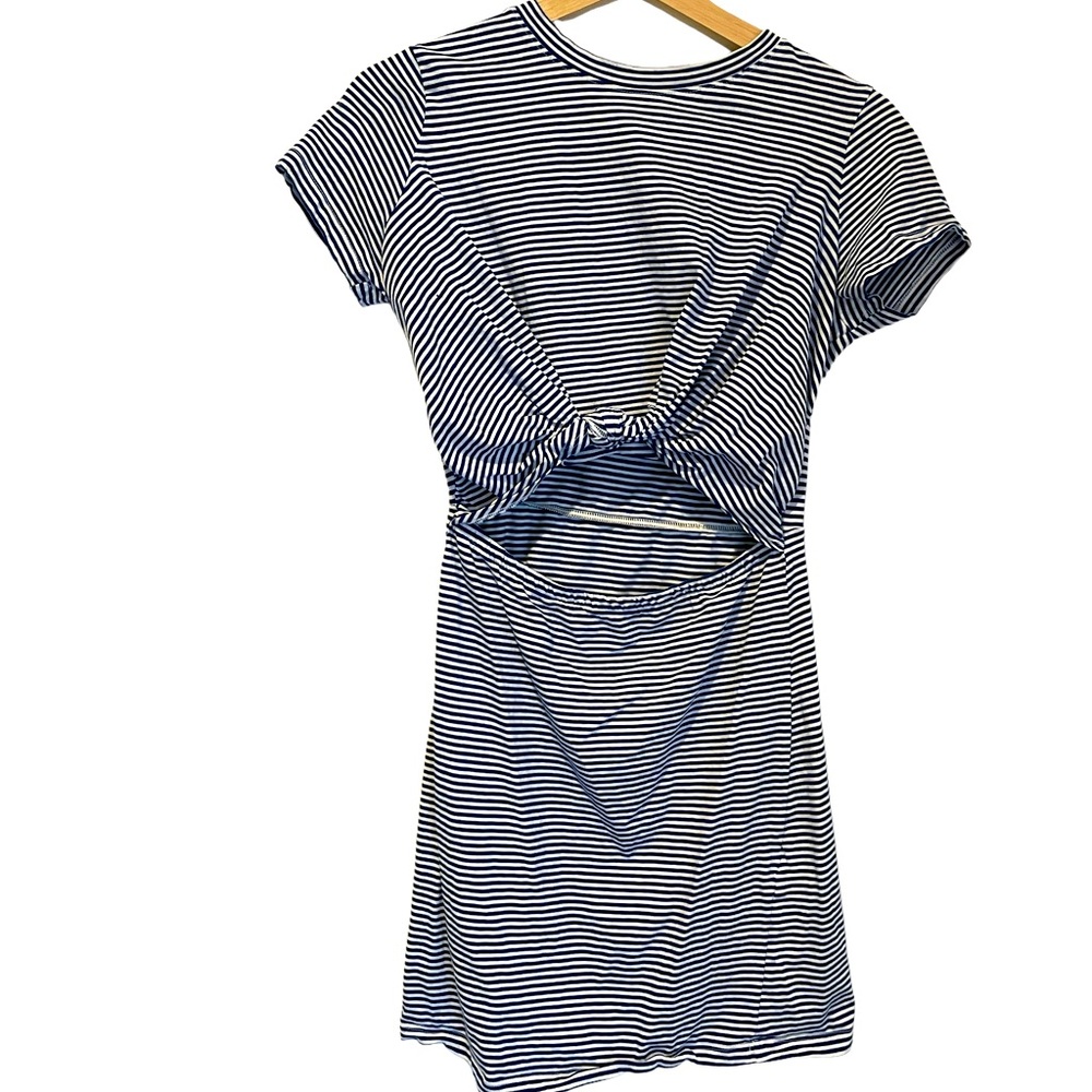 Forever 21 Blue and White Thin Striped Short Sleeve Dress with Rib Cut Out - Picture 1 of 5